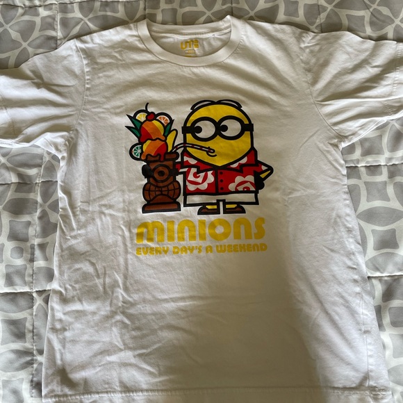 graphic tees - Picture 2 of 5